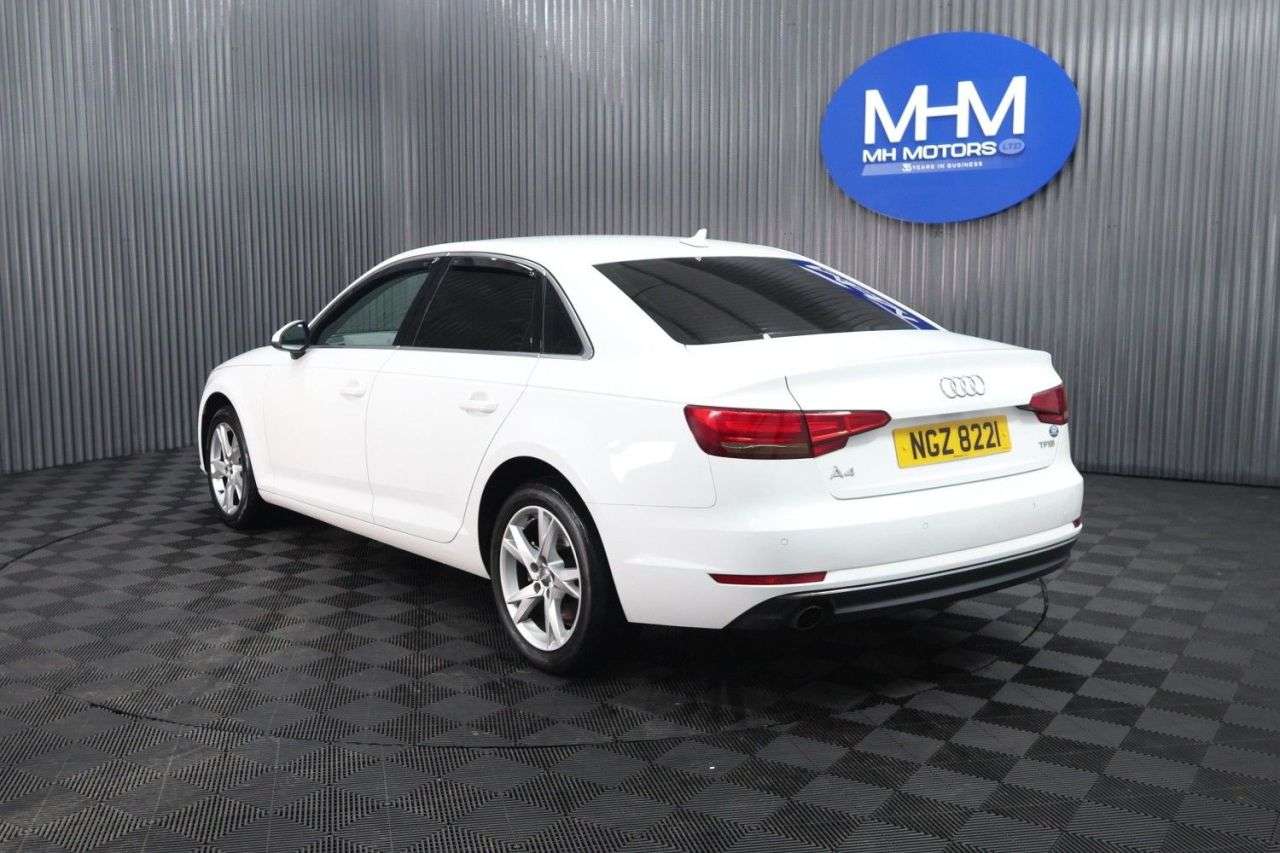 2017 AUDI A4 2017 AUDI A4