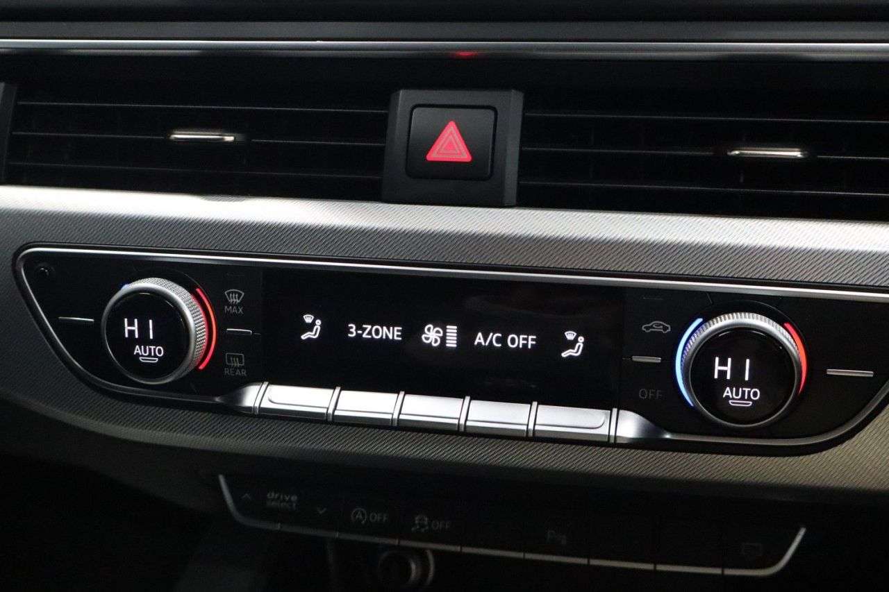 2017 AUDI A4 2017 AUDI A4