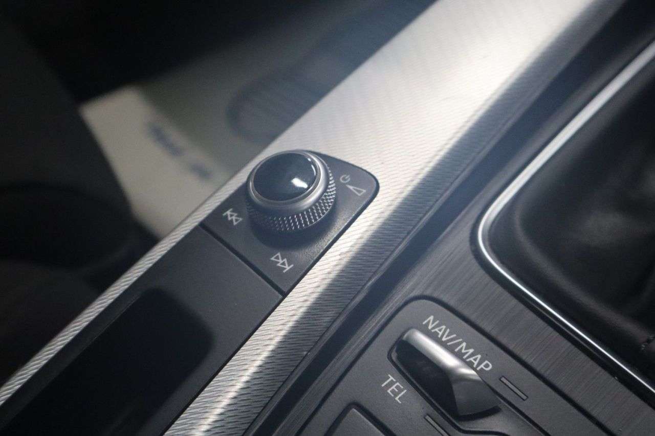 2017 AUDI A4 2017 AUDI A4