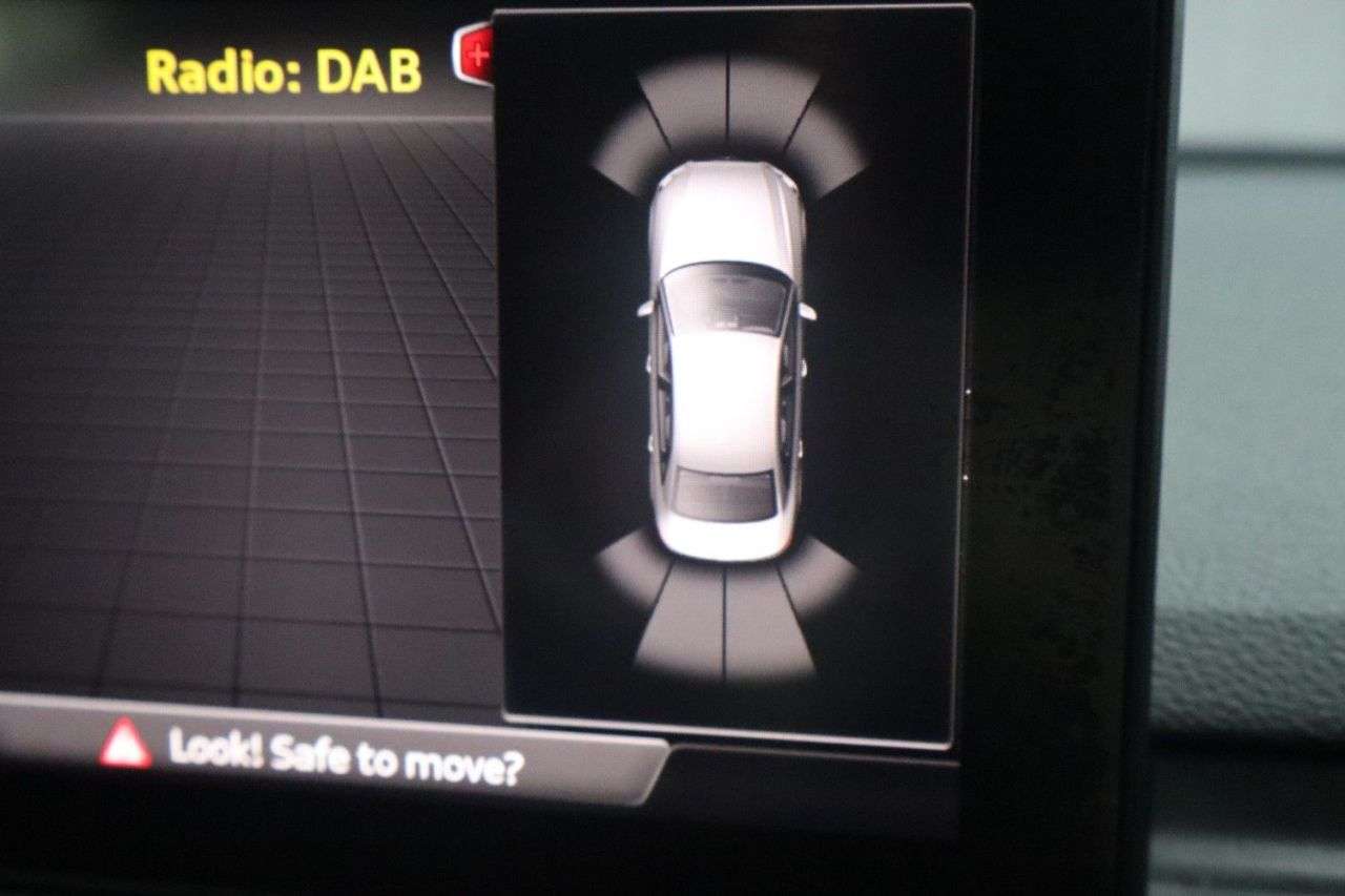 2017 AUDI A4 2017 AUDI A4