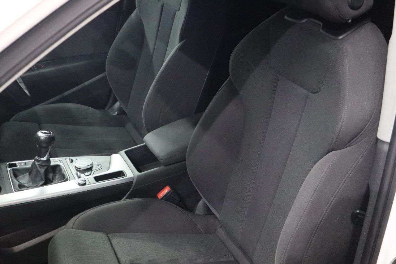 2017 AUDI A4 2017 AUDI A4