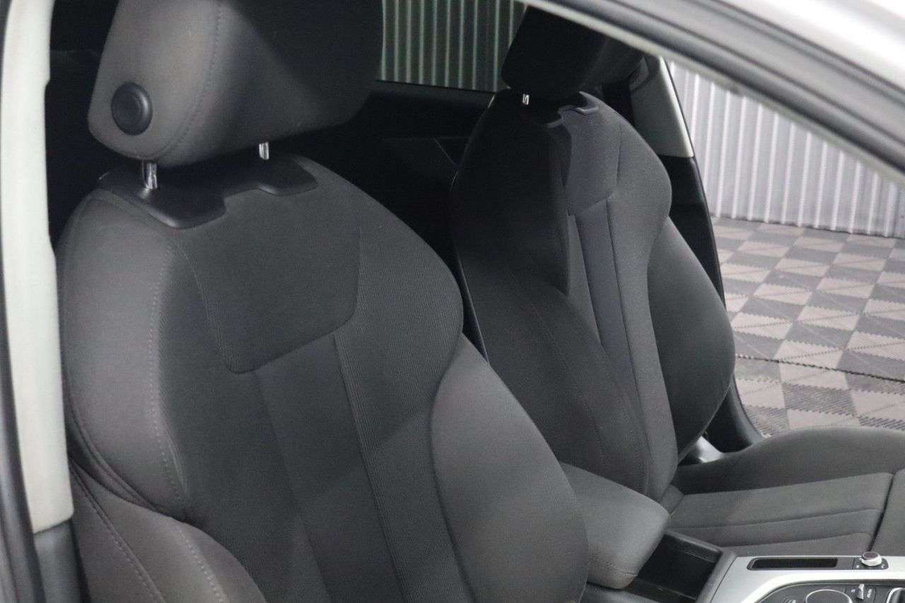 2017 AUDI A4 2017 AUDI A4