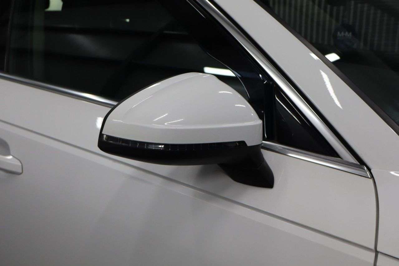 2017 AUDI A4 2017 AUDI A4