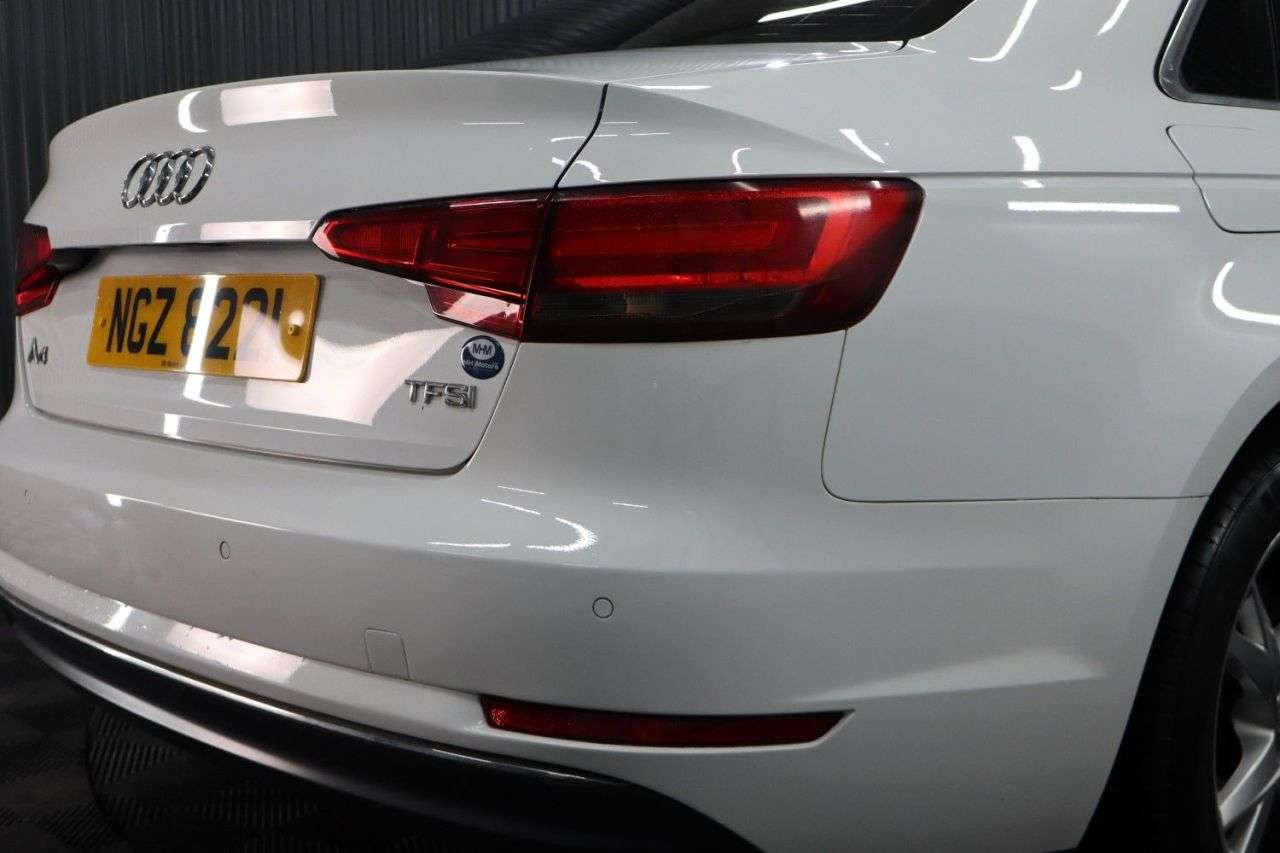 2017 AUDI A4 2017 AUDI A4