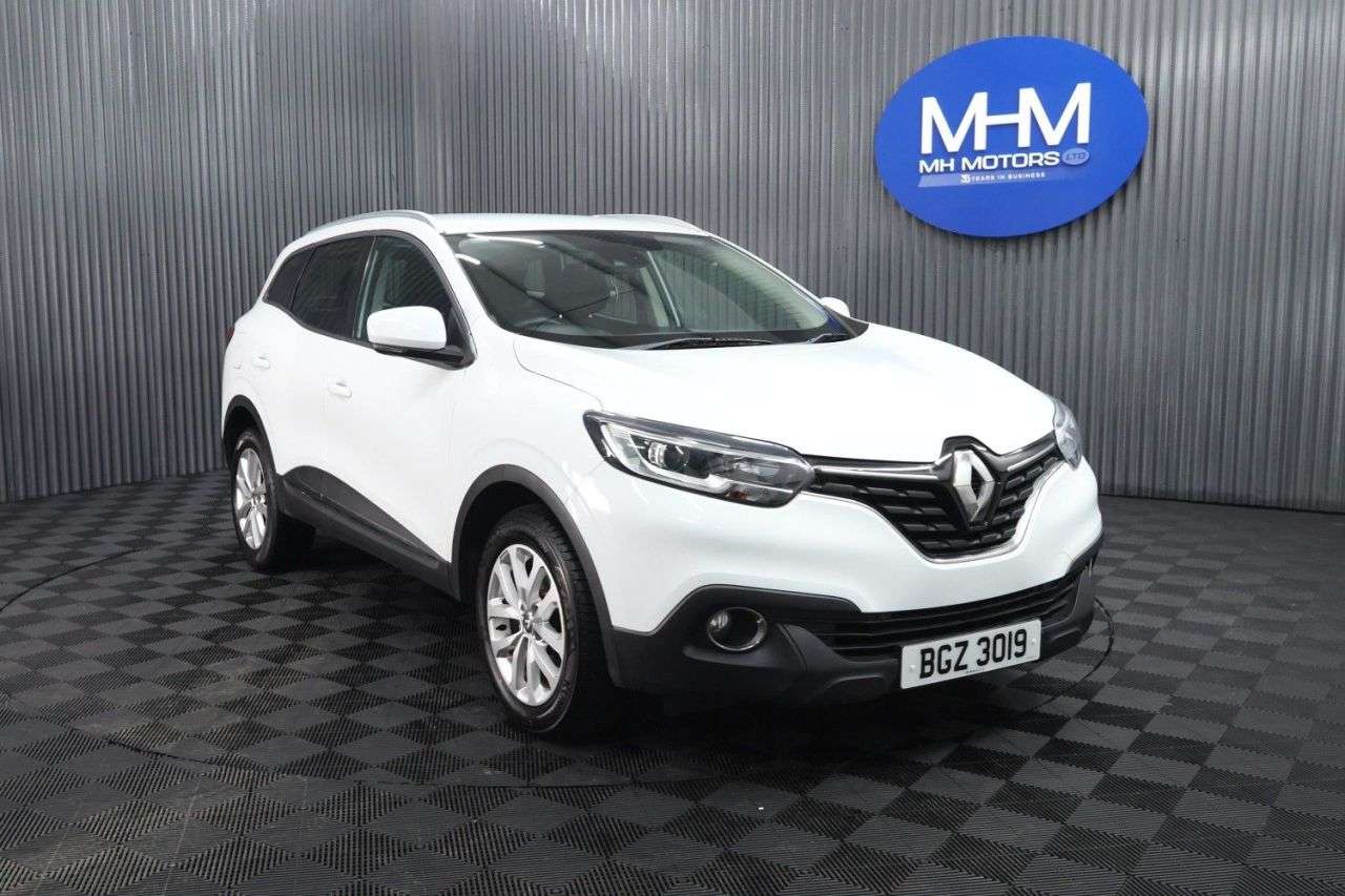 A 2016 RENAULT KADJAR 1.5 dCi Dynamique Nav SUV 5dr Diesel Manual Euro 6 (s/s) (110 ps) LONG MOT A 2016 RENAULT KADJAR 1.5 dCi Dynamique Nav SUV 5dr Diesel Manual Euro 6 (s/s) (110 ps) LONG MOT