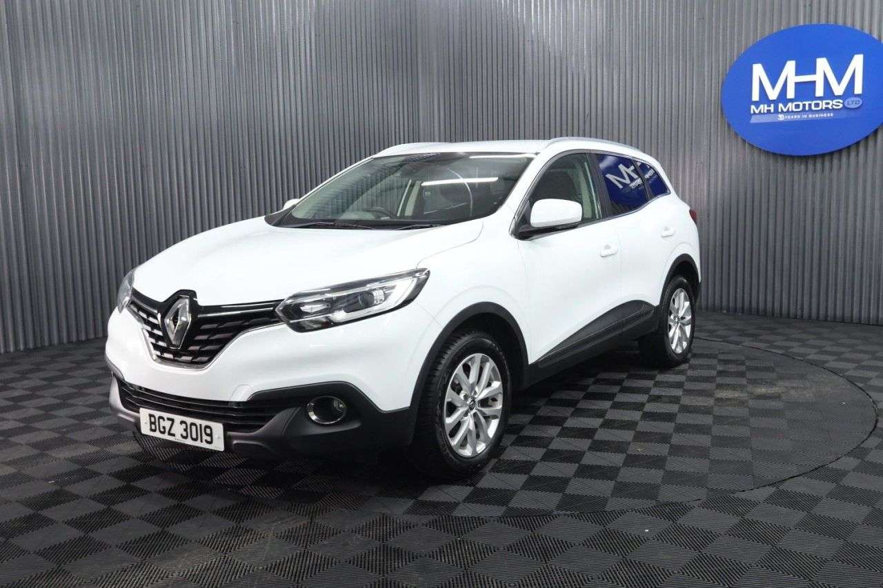 A 2016 RENAULT KADJAR 1.5 dCi Dynamique Nav SUV 5dr Diesel Manual Euro 6 (s/s) (110 ps) LONG MOT A 2016 RENAULT KADJAR 1.5 dCi Dynamique Nav SUV 5dr Diesel Manual Euro 6 (s/s) (110 ps) LONG MOT