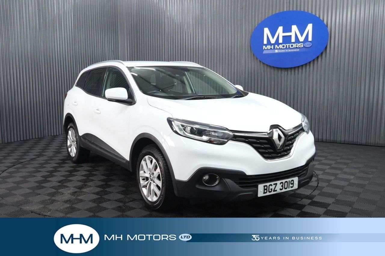 A 2016 RENAULT KADJAR 1.5 dCi Dynamique Nav SUV 5dr Diesel Manual Euro 6 (s/s) (110 ps) LONG MOT A 2016 RENAULT KADJAR 1.5 dCi Dynamique Nav SUV 5dr Diesel Manual Euro 6 (s/s) (110 ps) LONG MOT