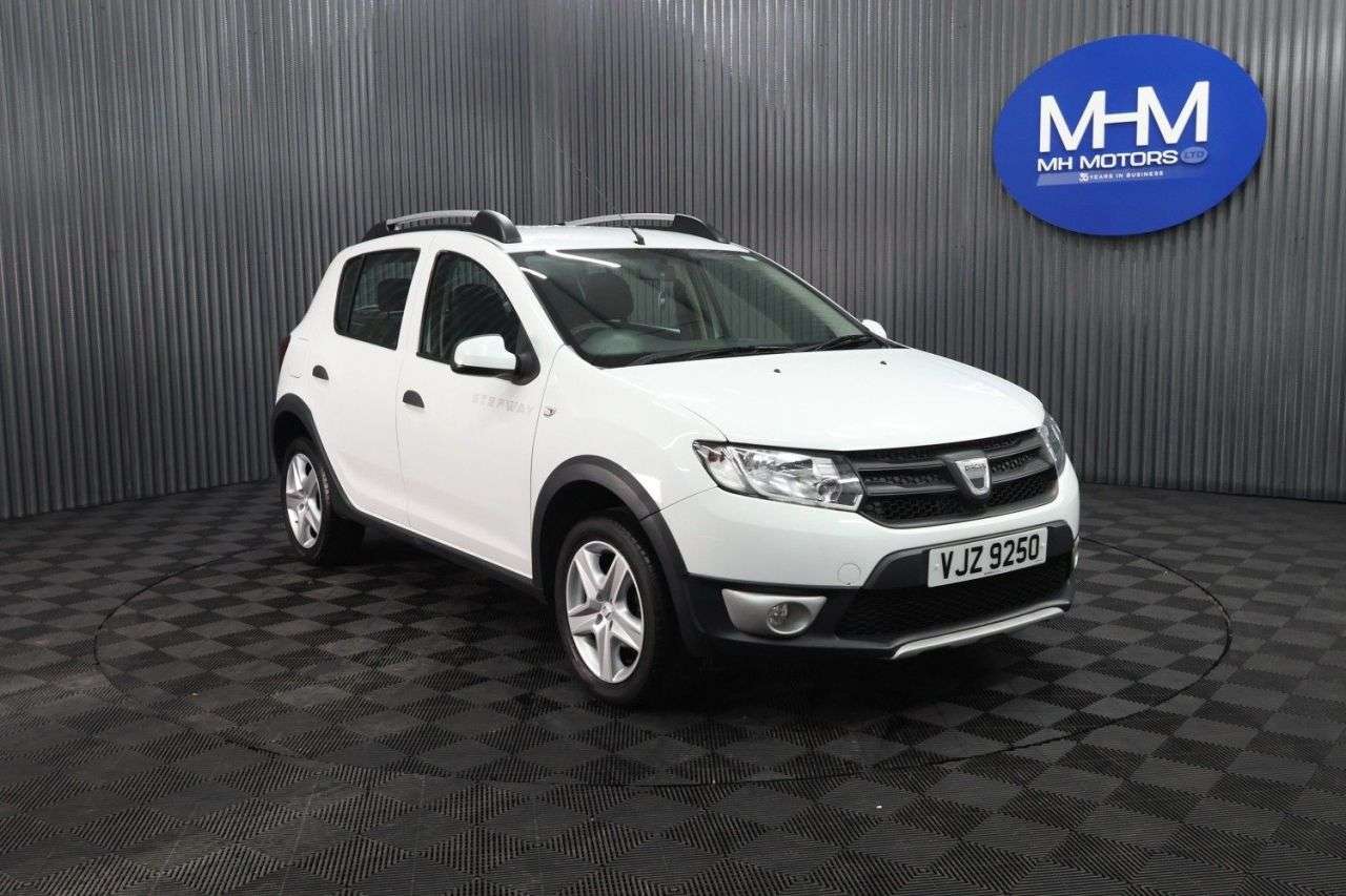 A 2014 DACIA SANDERO STEPWAY 1.5 dCi Ambiance Hatchback 5dr Diesel Manual Euro 5 (90 ps) LONG MOT / ONLY A 2014 DACIA SANDERO STEPWAY 1.5 dCi Ambiance Hatchback 5dr Diesel Manual Euro 5 (90 ps) LONG MOT / ONLY