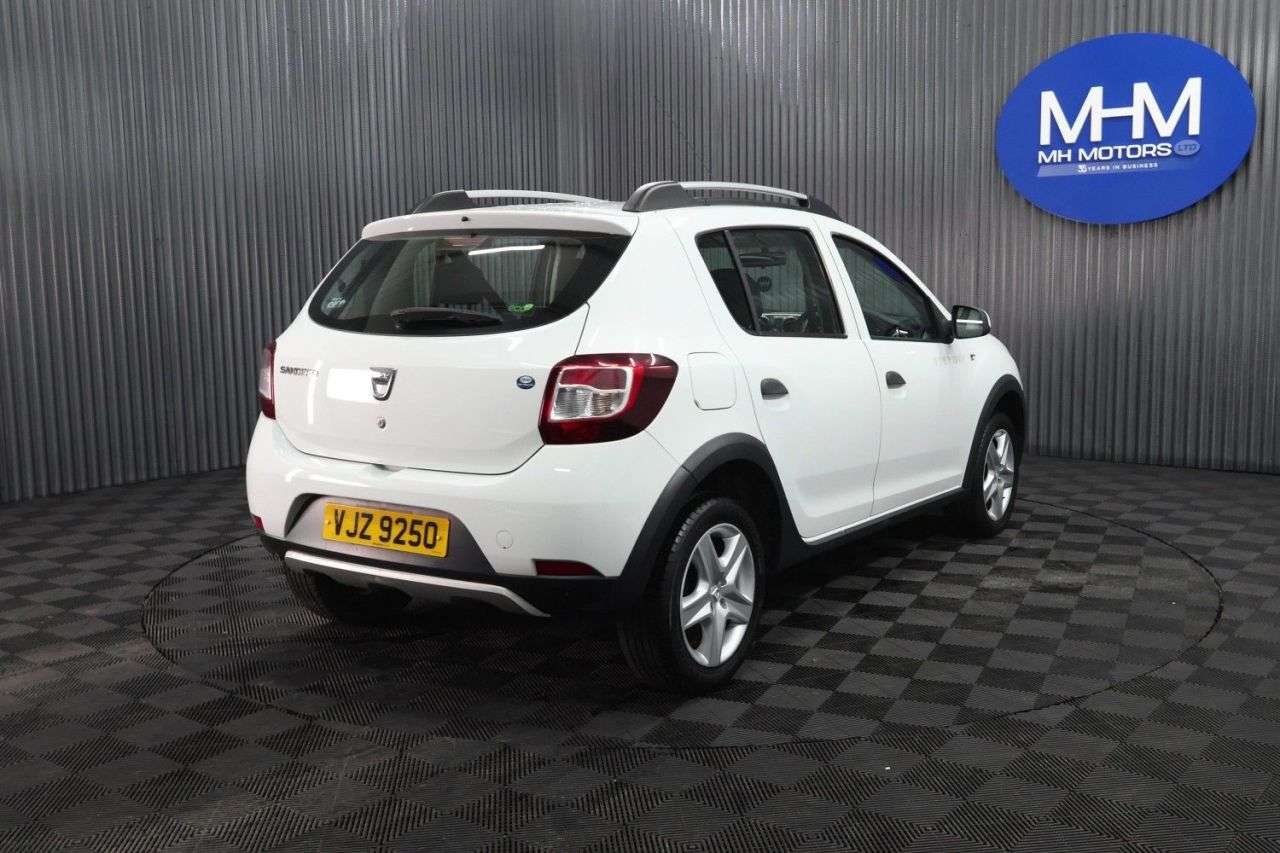2014 DACIA SANDERO STEPWAY 2014 DACIA SANDERO STEPWAY