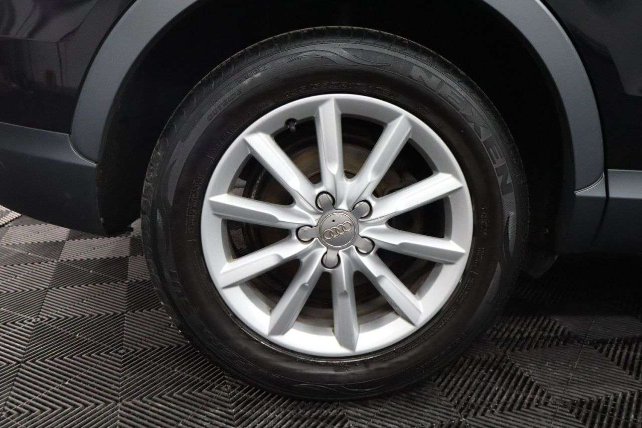 2013 AUDI Q3 2013 AUDI Q3