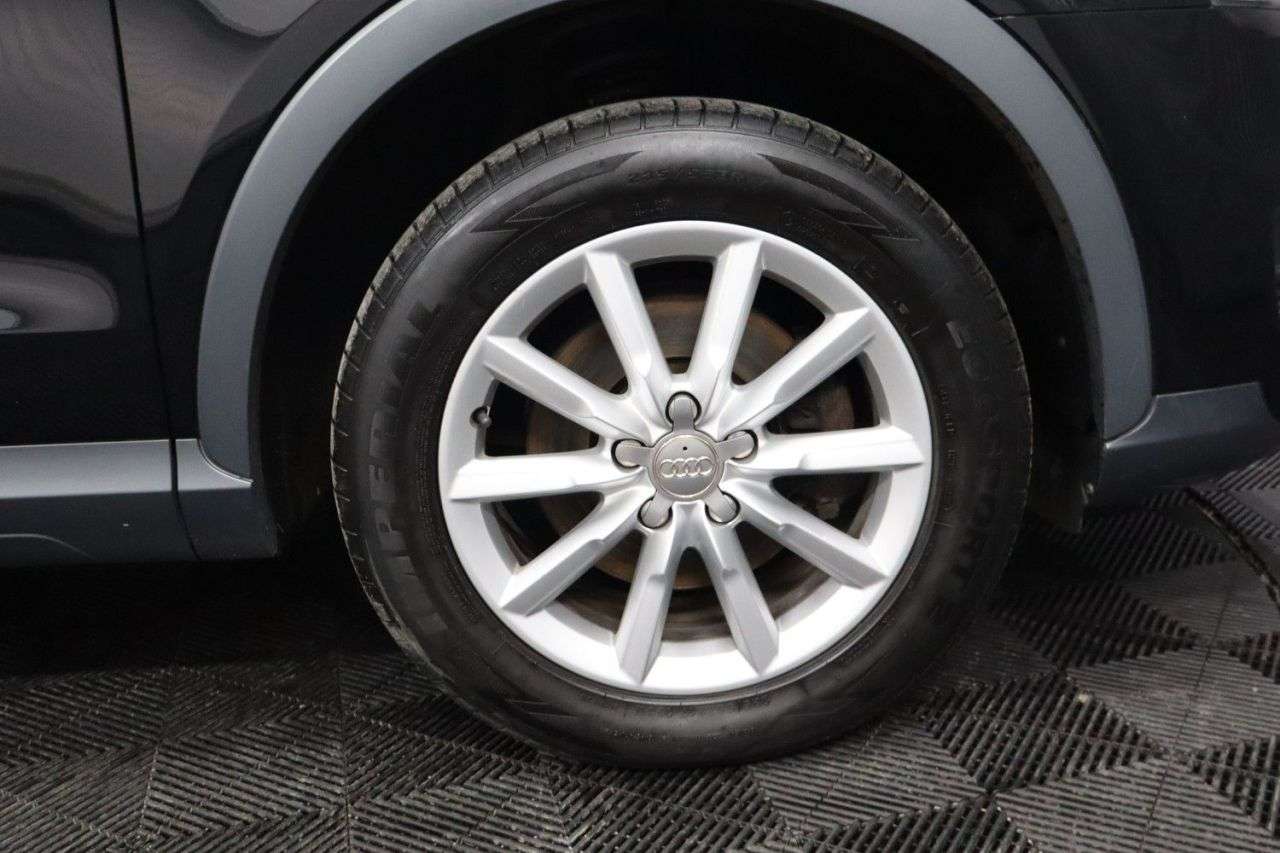 2013 AUDI Q3 2013 AUDI Q3