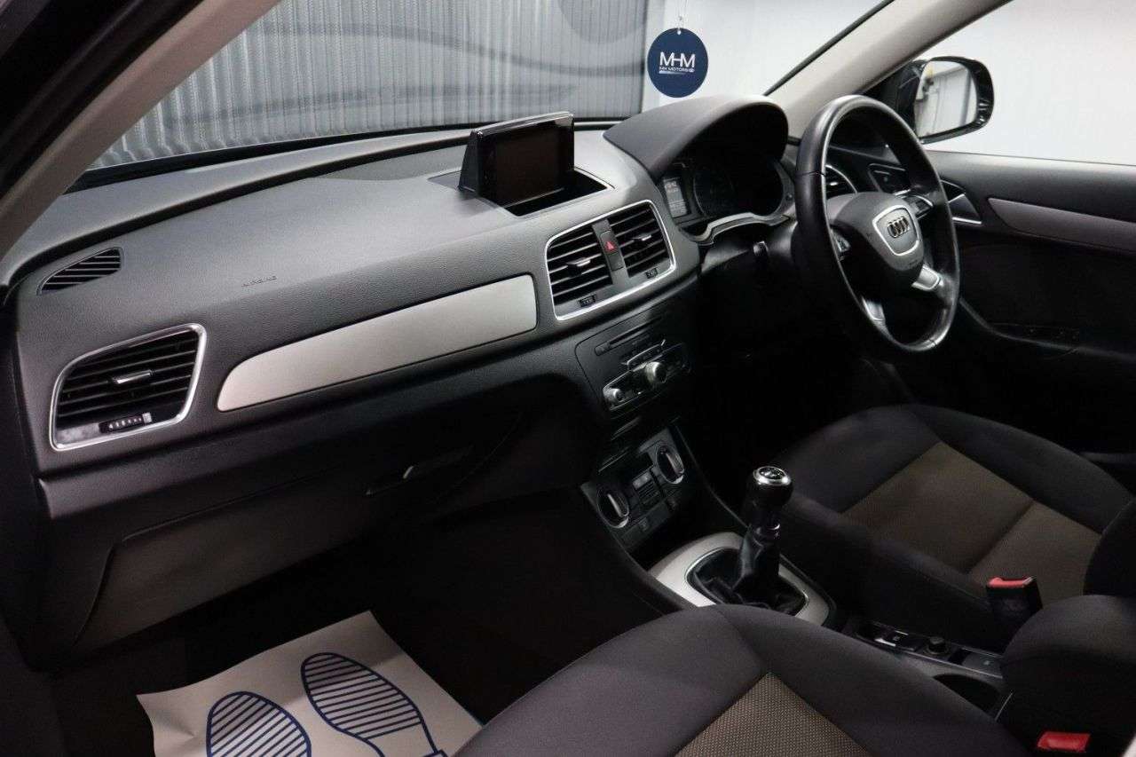 2013 AUDI Q3 2013 AUDI Q3