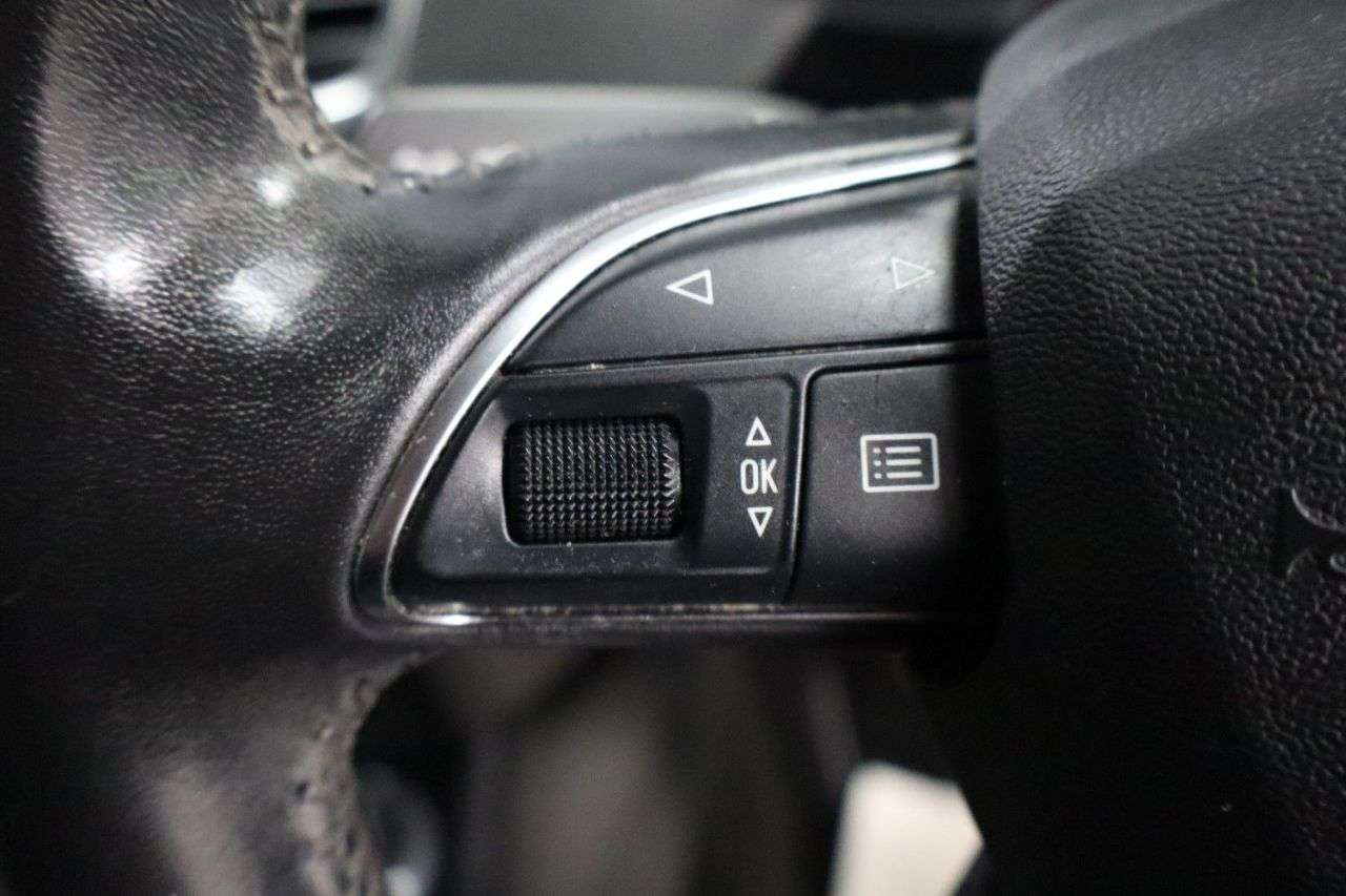 2013 AUDI Q3 2013 AUDI Q3