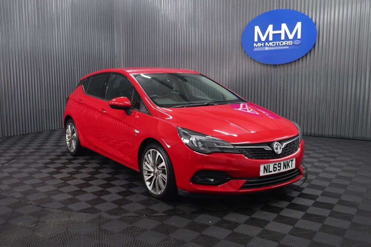 A 2019 VAUXHALL ASTRA 1.5 Turbo D SRi VX Line Nav Hatchback 5dr Diesel Manual Euro 6 (s/s) (122 p A 2019 VAUXHALL ASTRA 1.5 Turbo D SRi VX Line Nav Hatchback 5dr Diesel Manual Euro 6 (s/s) (122 p