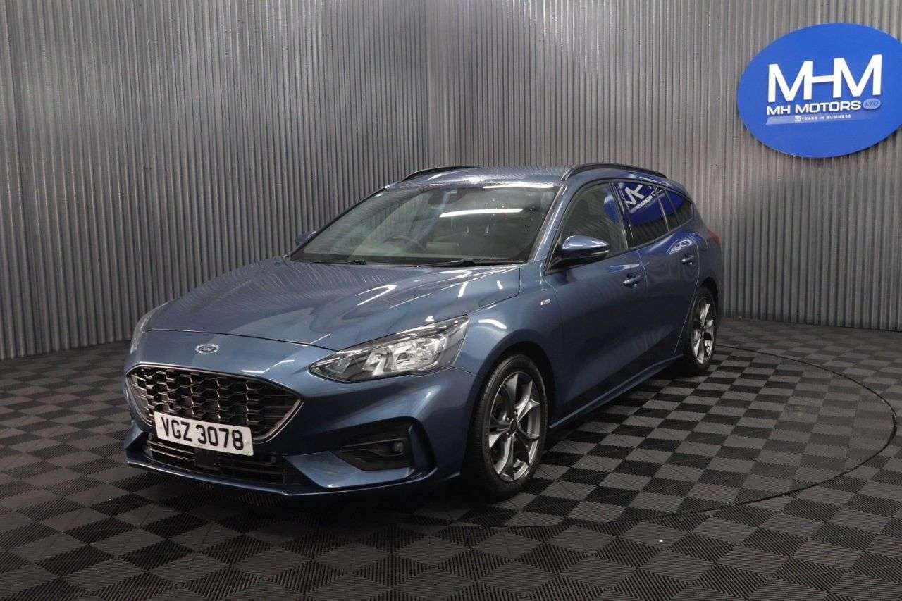 A 2021 FORD FOCUS 1.5 EcoBlue ST-Line Estate 5dr Diesel Manual Euro 6 (s/s) (120 ps) FULL SER A 2021 FORD FOCUS 1.5 EcoBlue ST-Line Estate 5dr Diesel Manual Euro 6 (s/s) (120 ps) FULL SER