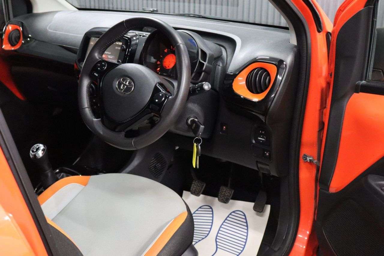 2014 TOYOTA AYGO 2014 TOYOTA AYGO