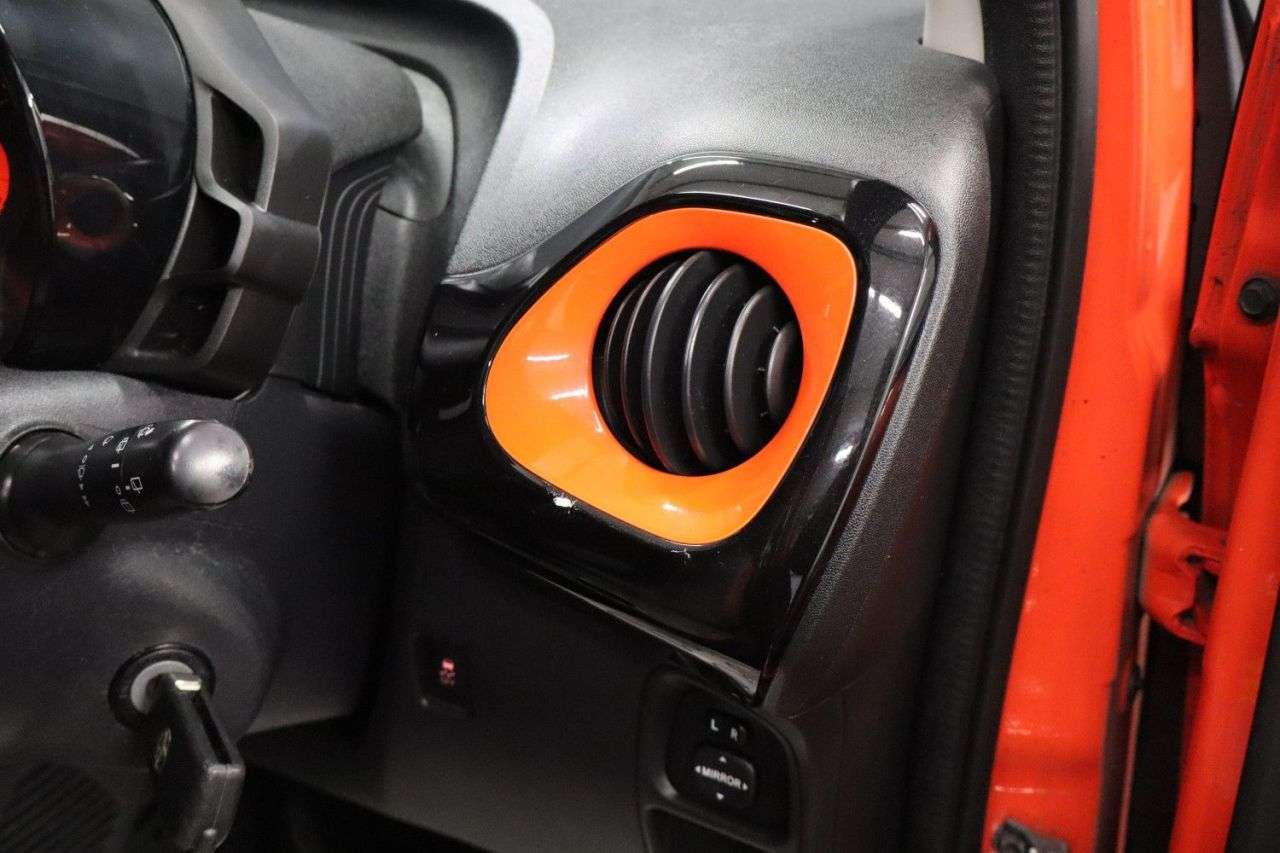 2014 TOYOTA AYGO 2014 TOYOTA AYGO