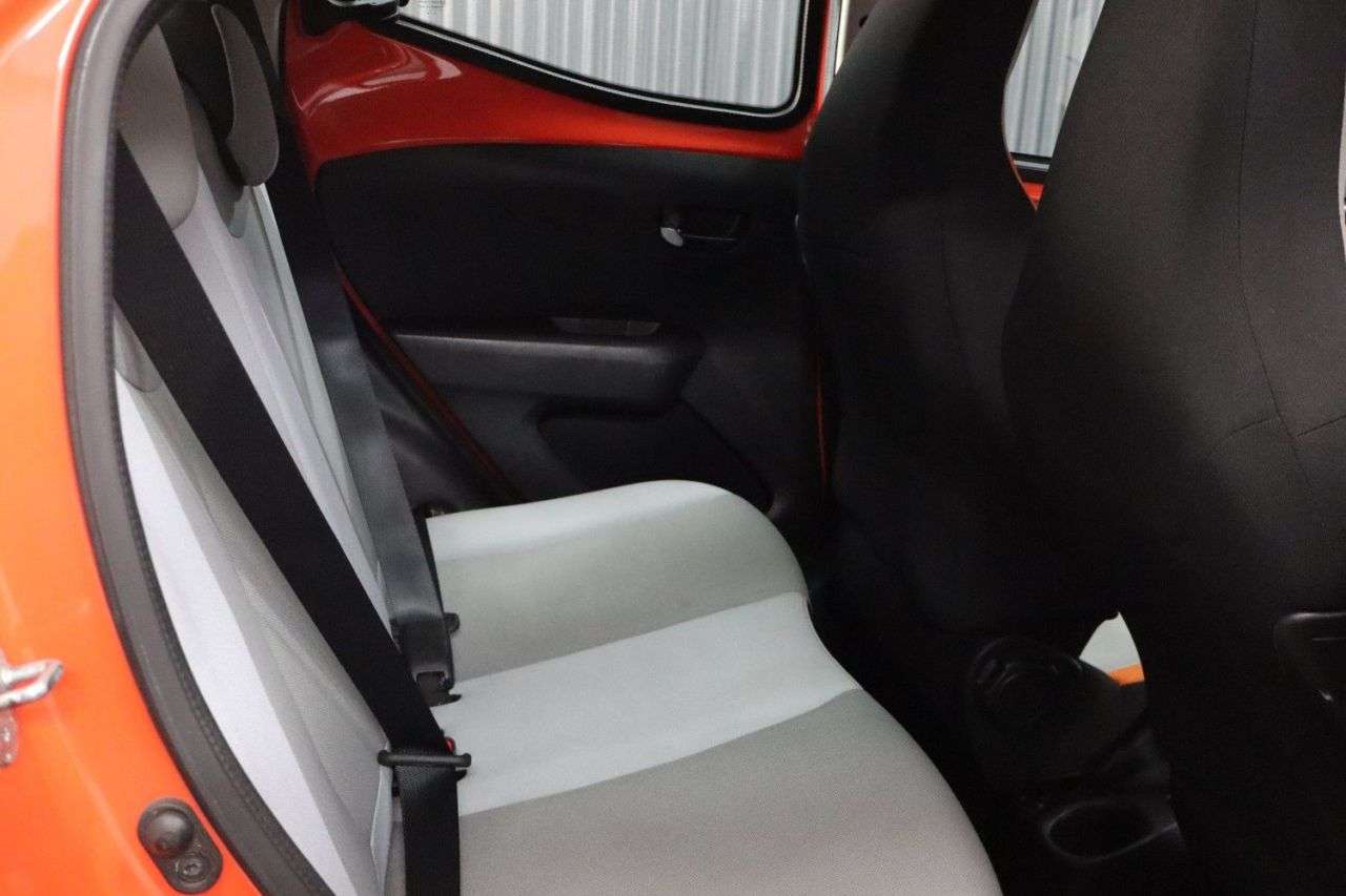 2014 TOYOTA AYGO 2014 TOYOTA AYGO