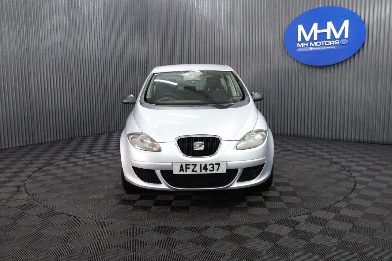 A 2009 SEAT ALTEA 1.6 Reference MPV 5dr Petrol Manual Euro 4 (102 bhp) LONG MOT / LOW INSURAN A 2009 SEAT ALTEA 1.6 Reference MPV 5dr Petrol Manual Euro 4 (102 bhp) LONG MOT / LOW INSURAN