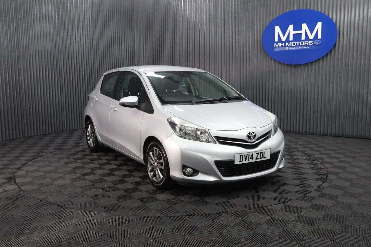 A 2014 TOYOTA YARIS 1.4 D-4D Icon Plus Hatchback 5dr Diesel Manual Euro 5 (90 ps) ONLY £20 TAX A 2014 TOYOTA YARIS 1.4 D-4D Icon Plus Hatchback 5dr Diesel Manual Euro 5 (90 ps) ONLY £20 TAX