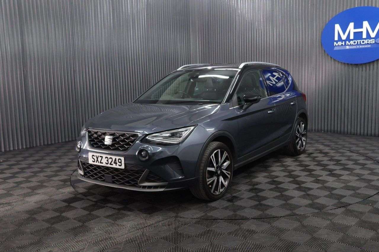 A 2023 SEAT ARONA 1.0 TSI FR Edition SUV 5dr Petrol Manual Euro 6 (s/s) (110 ps) LONG MOT / L A 2023 SEAT ARONA 1.0 TSI FR Edition SUV 5dr Petrol Manual Euro 6 (s/s) (110 ps) LONG MOT / L