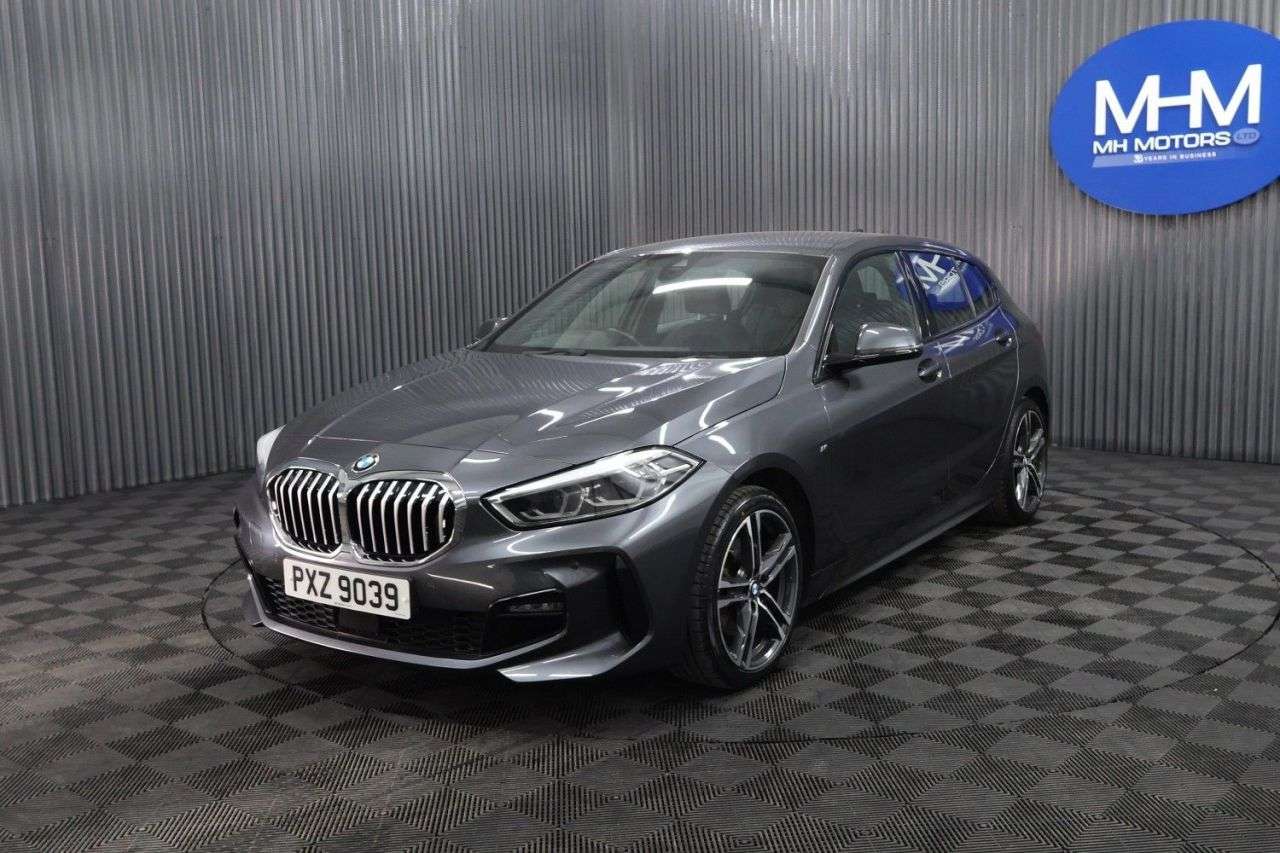 A 2021 BMW 1 SERIES 1.5 118i M Sport (LCP) Hatchback 5dr Petrol Manual Euro 6 (s/s) (136 ps) LO A 2021 BMW 1 SERIES 1.5 118i M Sport (LCP) Hatchback 5dr Petrol Manual Euro 6 (s/s) (136 ps) LO