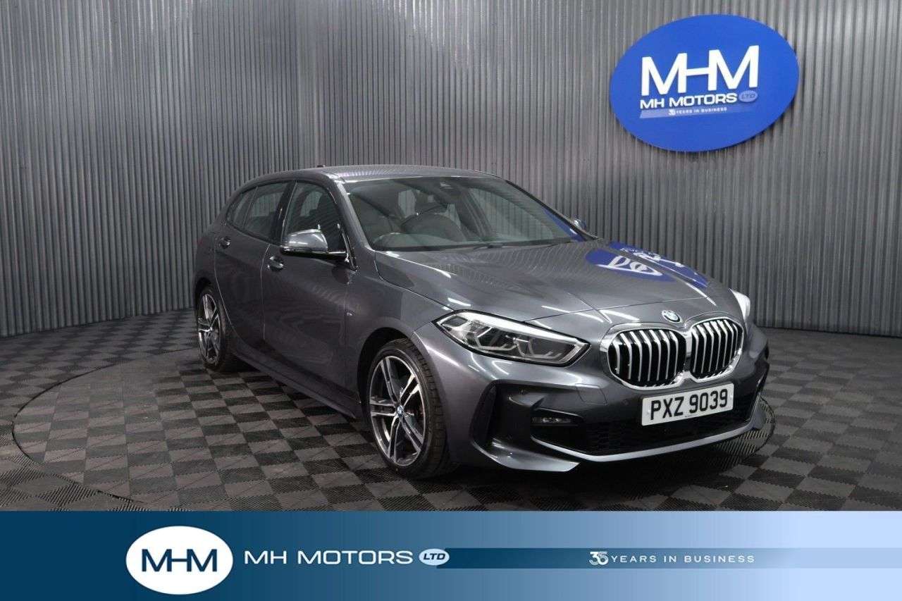 A 2021 BMW 1 SERIES 1.5 118i M Sport (LCP) Hatchback 5dr Petrol Manual Euro 6 (s/s) (136 ps) LO A 2021 BMW 1 SERIES 1.5 118i M Sport (LCP) Hatchback 5dr Petrol Manual Euro 6 (s/s) (136 ps) LO