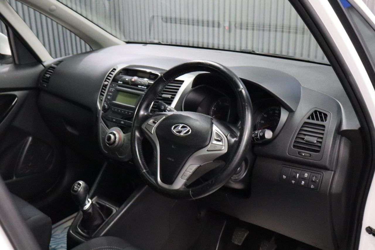 2015 HYUNDAI IX20 2015 HYUNDAI IX20