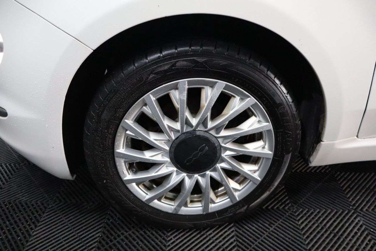 2018 FIAT 500 2018 FIAT 500