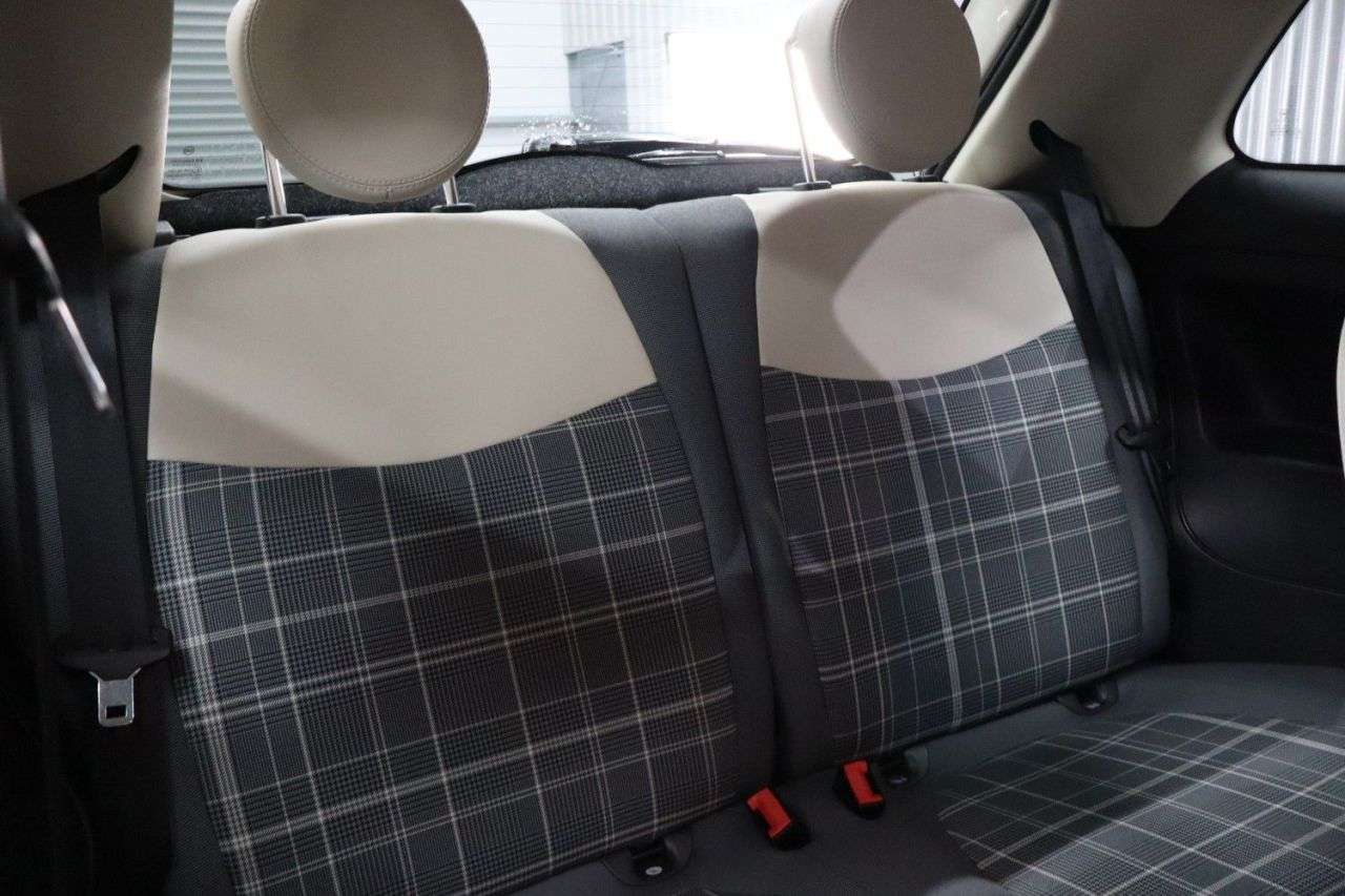 2018 FIAT 500 2018 FIAT 500