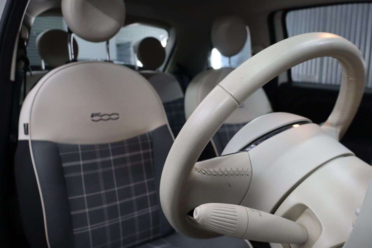 2018 FIAT 500 2018 FIAT 500