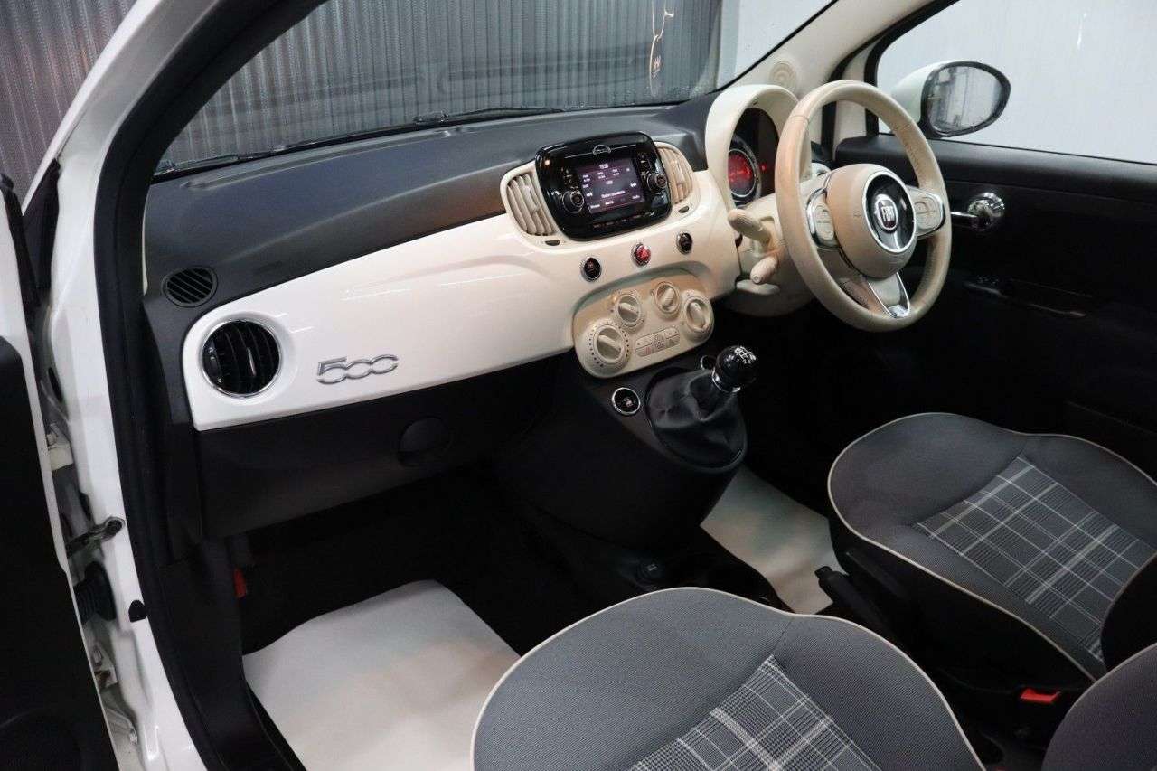 2018 FIAT 500 2018 FIAT 500