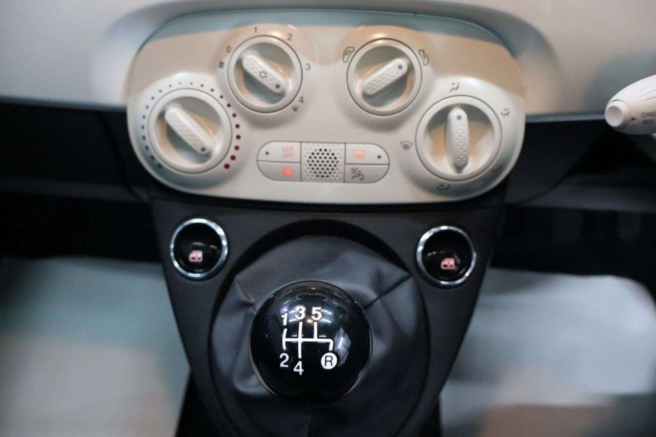 2018 FIAT 500 2018 FIAT 500