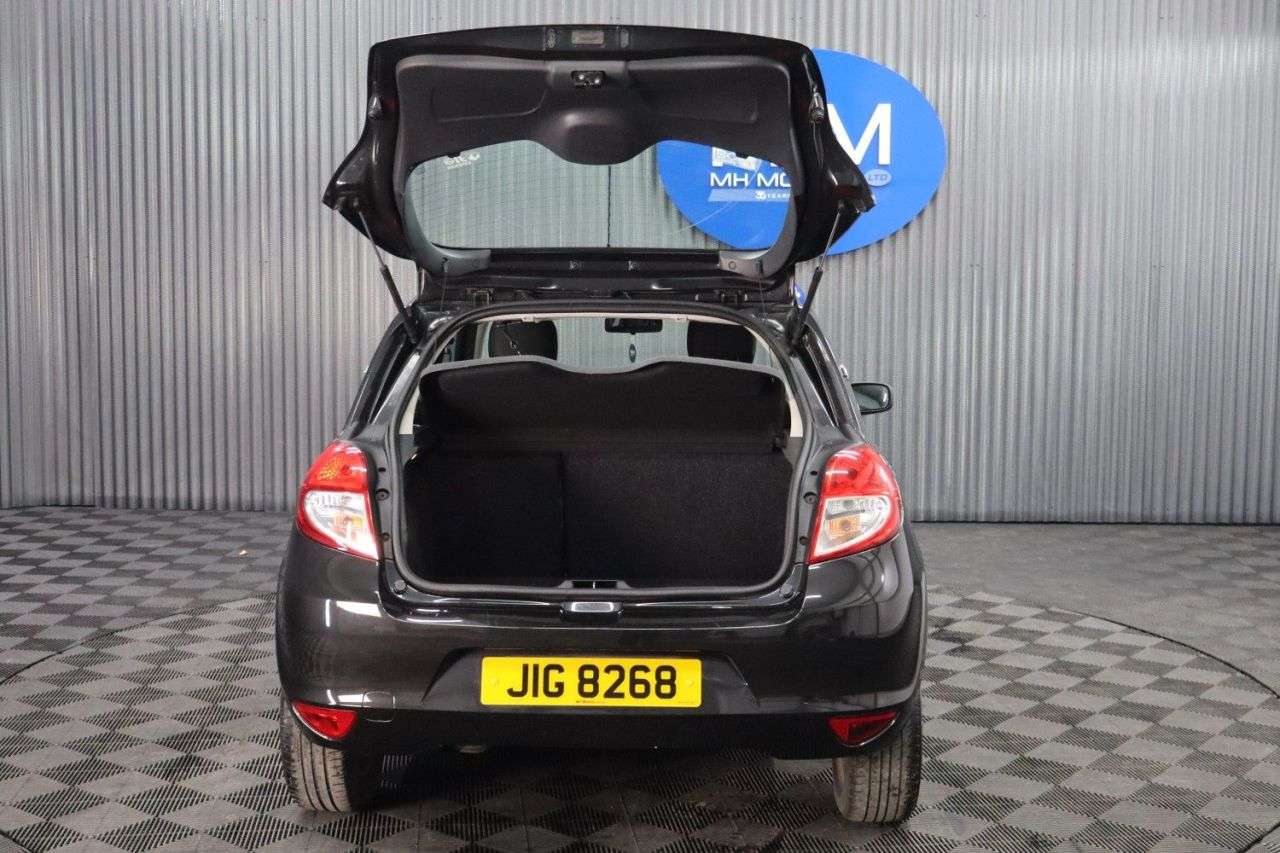 2011 RENAULT CLIO 2011 RENAULT CLIO