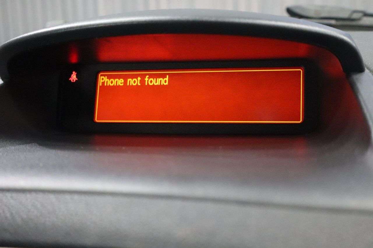 2011 RENAULT CLIO 2011 RENAULT CLIO