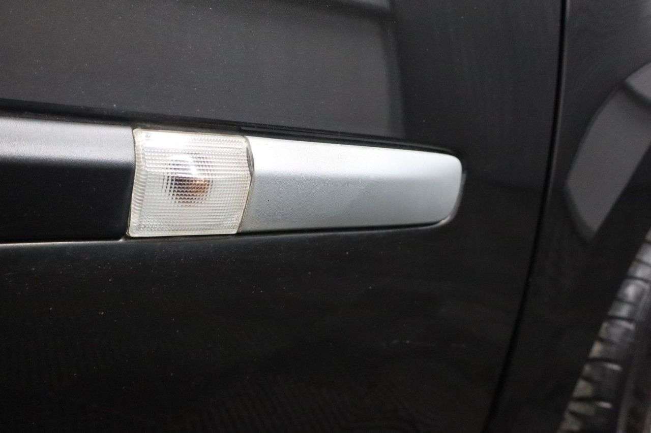 2011 RENAULT CLIO 2011 RENAULT CLIO