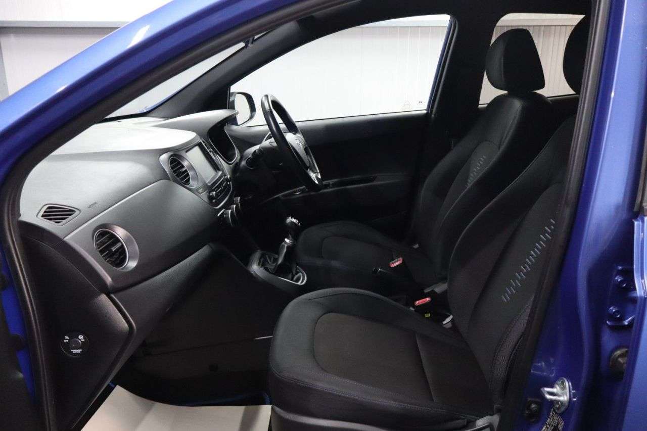 2018 HYUNDAI I10 2018 HYUNDAI I10