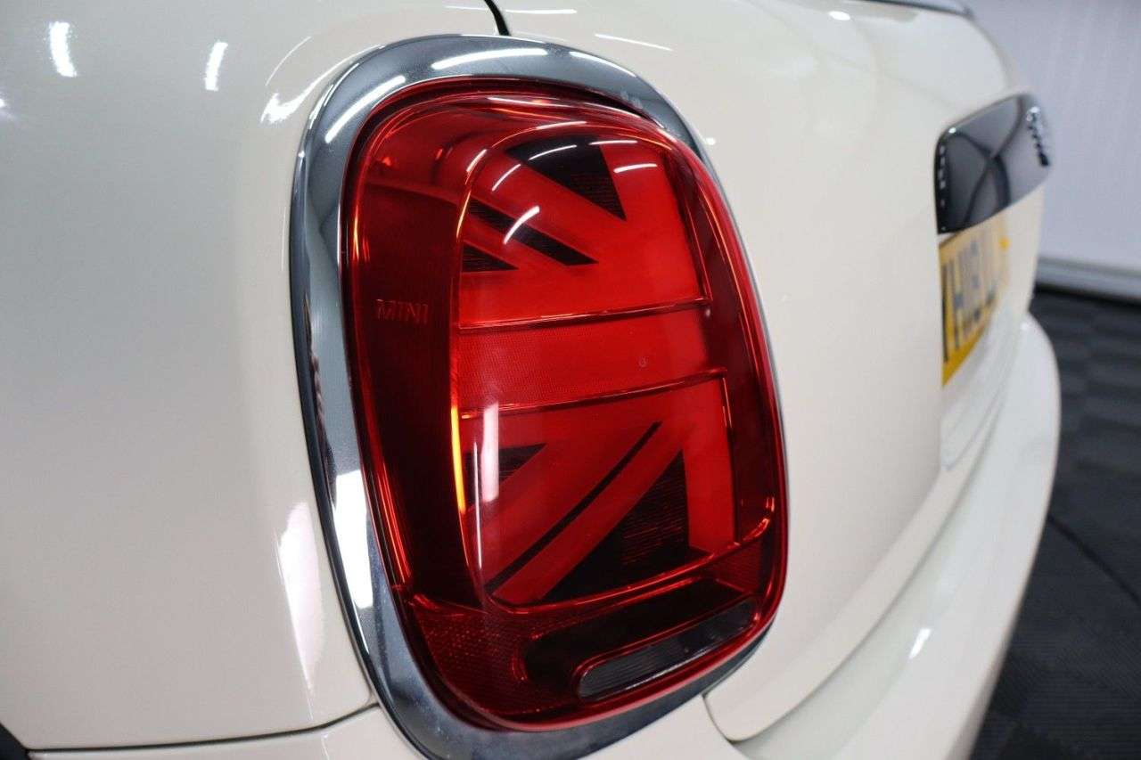 2018 MINI HATCH 2018 MINI HATCH