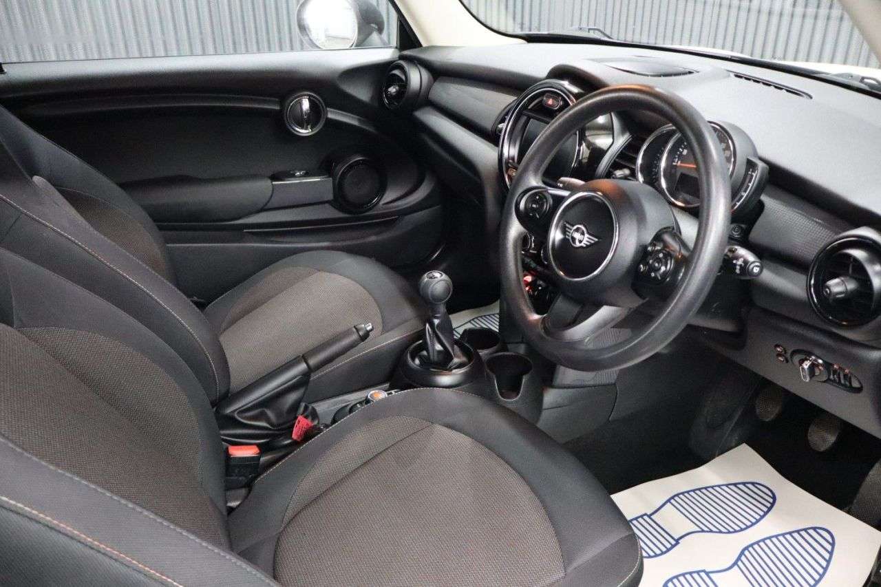 2018 MINI HATCH 2018 MINI HATCH
