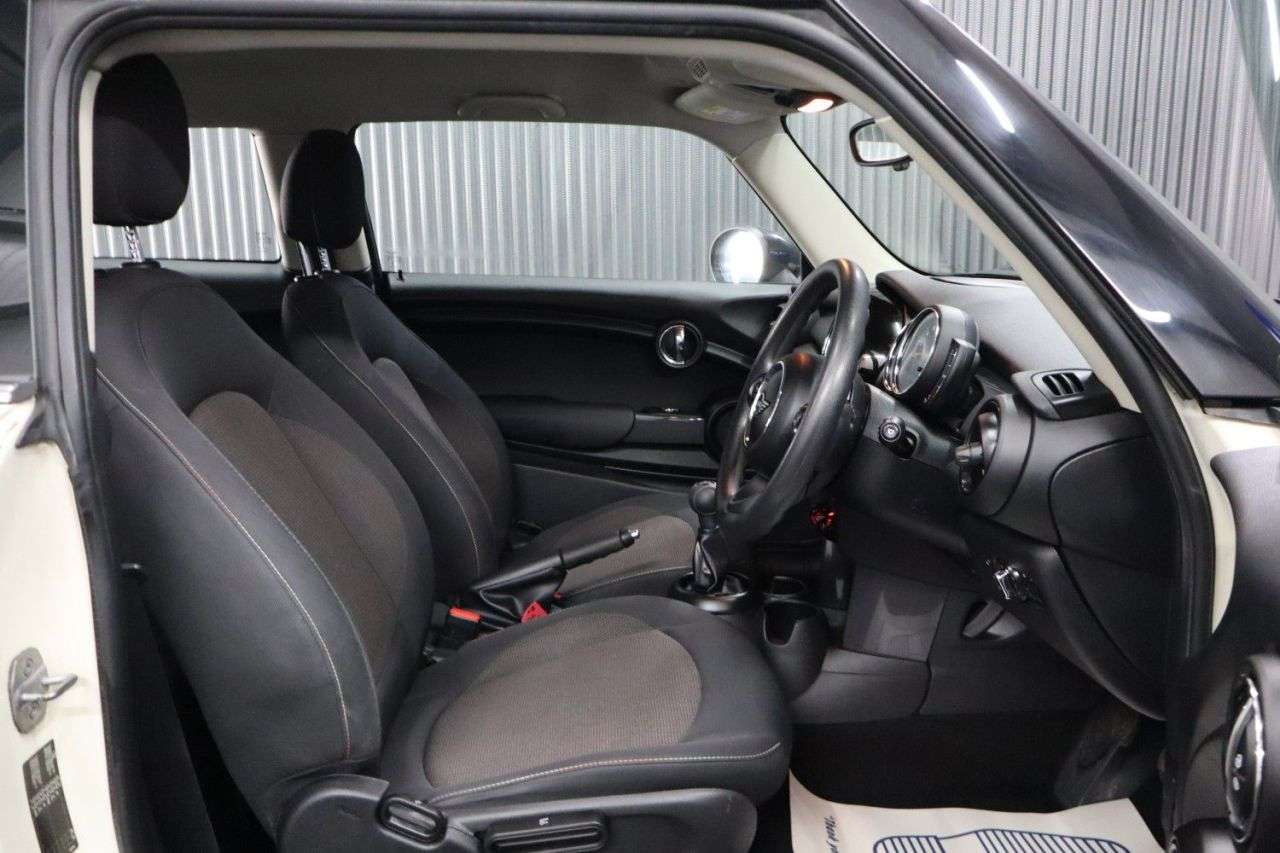 2018 MINI HATCH 2018 MINI HATCH