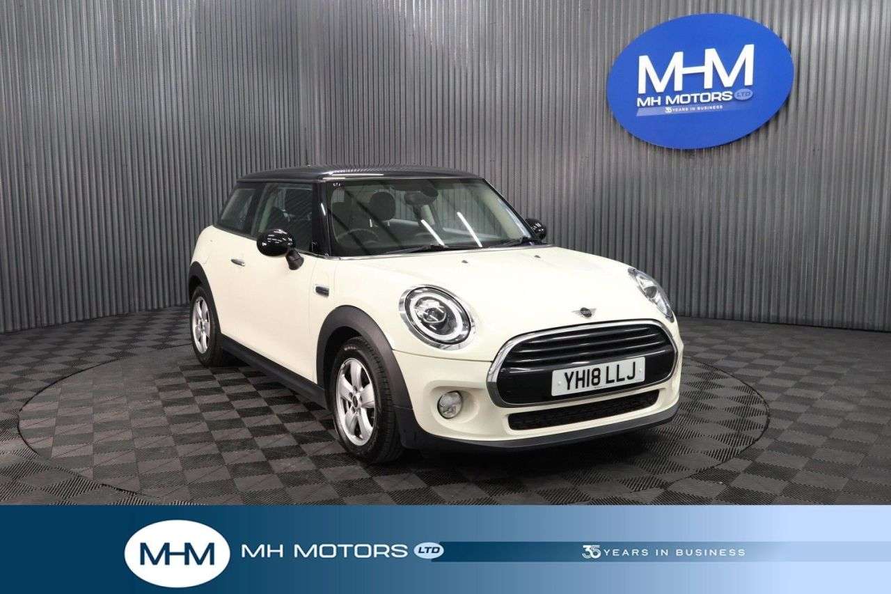 A 2018 MINI HATCH 1.5 Cooper Hatchback 3dr Petrol Manual Euro 6 (s/s) (136 ps) LONG MOT / ECO A 2018 MINI HATCH 1.5 Cooper Hatchback 3dr Petrol Manual Euro 6 (s/s) (136 ps) LONG MOT / ECO