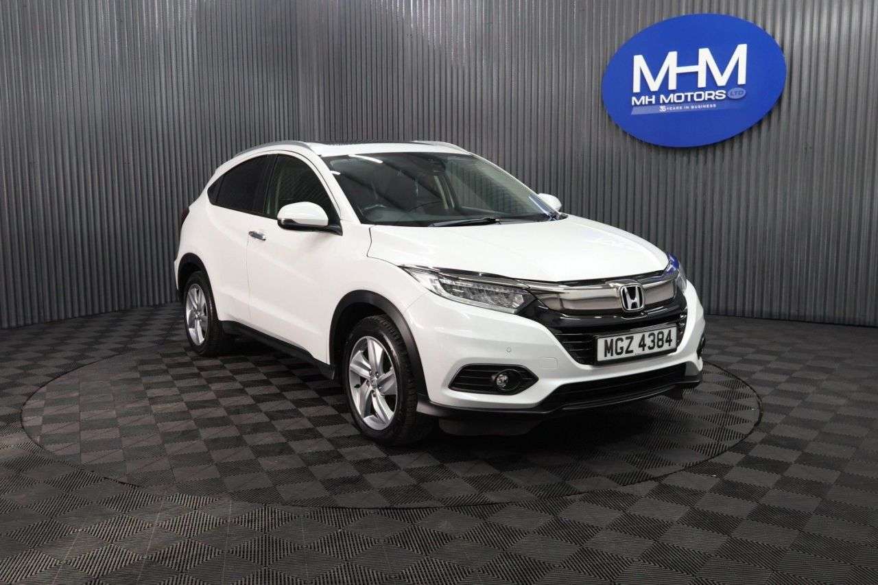 A 2019 HONDA HR-V 1.5 i-VTEC EX SUV 5dr Petrol Manual Euro 6 (s/s) (130 ps) LONG MOT / PARKIN A 2019 HONDA HR-V 1.5 i-VTEC EX SUV 5dr Petrol Manual Euro 6 (s/s) (130 ps) LONG MOT / PARKIN