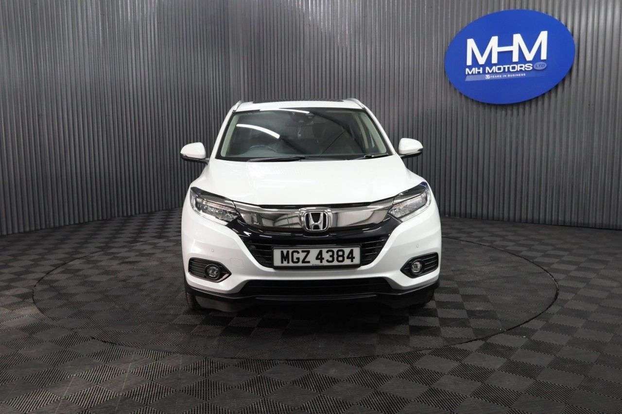 A 2019 HONDA HR-V 1.5 i-VTEC EX SUV 5dr Petrol Manual Euro 6 (s/s) (130 ps) LONG MOT / PARKIN A 2019 HONDA HR-V 1.5 i-VTEC EX SUV 5dr Petrol Manual Euro 6 (s/s) (130 ps) LONG MOT / PARKIN