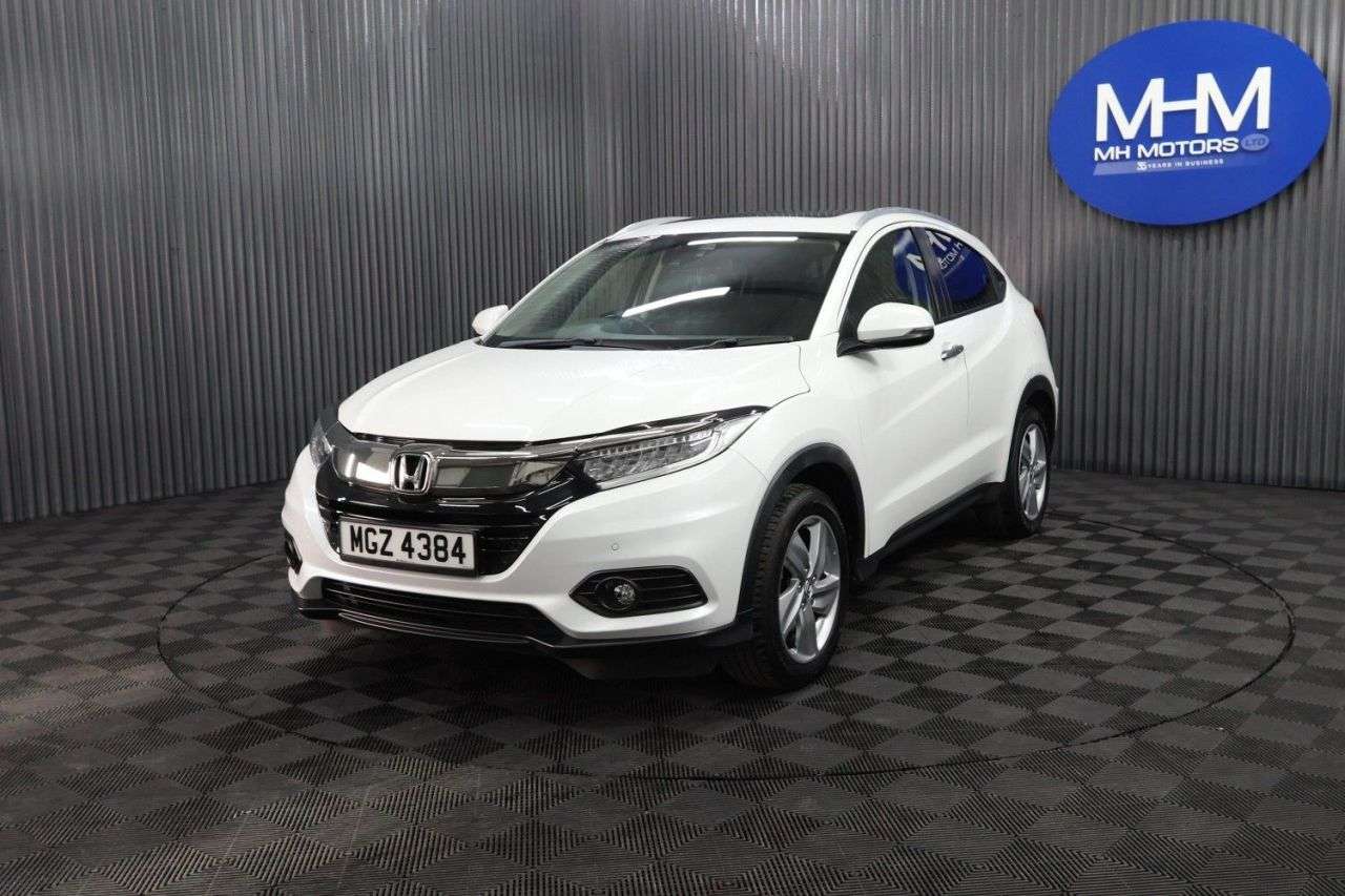 A 2019 HONDA HR-V 1.5 i-VTEC EX SUV 5dr Petrol Manual Euro 6 (s/s) (130 ps) LONG MOT / PARKIN A 2019 HONDA HR-V 1.5 i-VTEC EX SUV 5dr Petrol Manual Euro 6 (s/s) (130 ps) LONG MOT / PARKIN