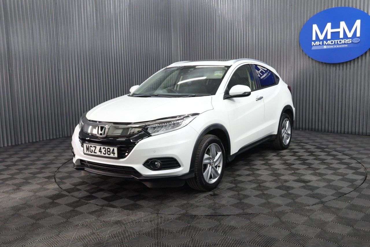 A 2019 HONDA HR-V 1.5 i-VTEC EX SUV 5dr Petrol Manual Euro 6 (s/s) (130 ps) LONG MOT / PARKIN A 2019 HONDA HR-V 1.5 i-VTEC EX SUV 5dr Petrol Manual Euro 6 (s/s) (130 ps) LONG MOT / PARKIN