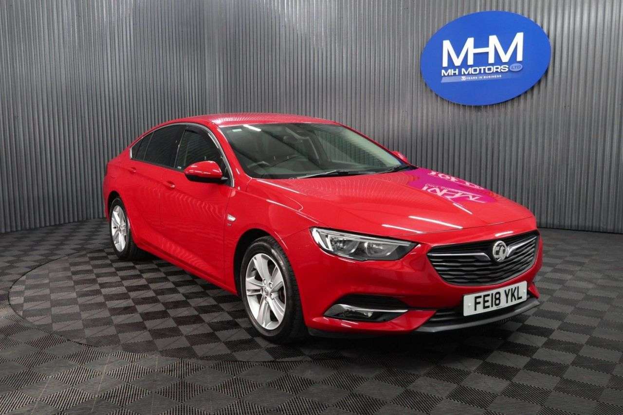 A 2018 VAUXHALL INSIGNIA 1.6 Turbo D BlueInjection SRi Nav Grand Sport 5dr Diesel Automatic Euro 6 ( A 2018 VAUXHALL INSIGNIA 1.6 Turbo D BlueInjection SRi Nav Grand Sport 5dr Diesel Automatic Euro 6 (
