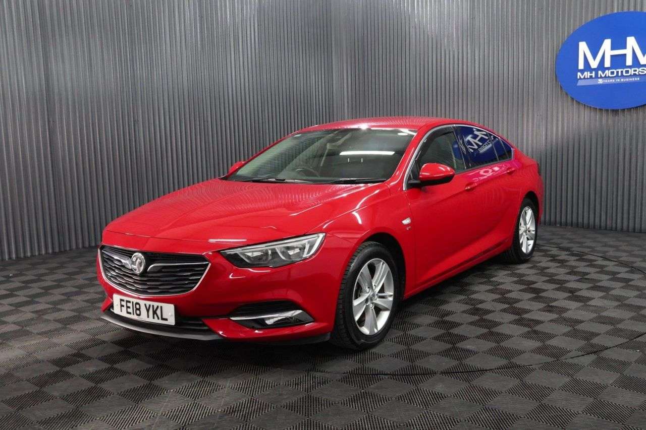 A 2018 VAUXHALL INSIGNIA 1.6 Turbo D BlueInjection SRi Nav Grand Sport 5dr Diesel Automatic Euro 6 ( A 2018 VAUXHALL INSIGNIA 1.6 Turbo D BlueInjection SRi Nav Grand Sport 5dr Diesel Automatic Euro 6 (