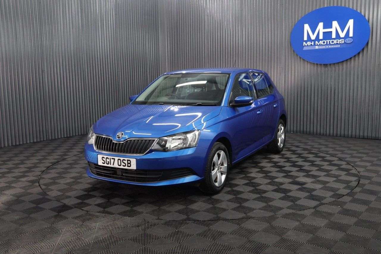 A 2017 SKODA FABIA 1.2 TSI SE Hatchback 5dr Petrol Manual Euro 6 (s/s) (90 ps) LOW INSURANCE G A 2017 SKODA FABIA 1.2 TSI SE Hatchback 5dr Petrol Manual Euro 6 (s/s) (90 ps) LOW INSURANCE G
