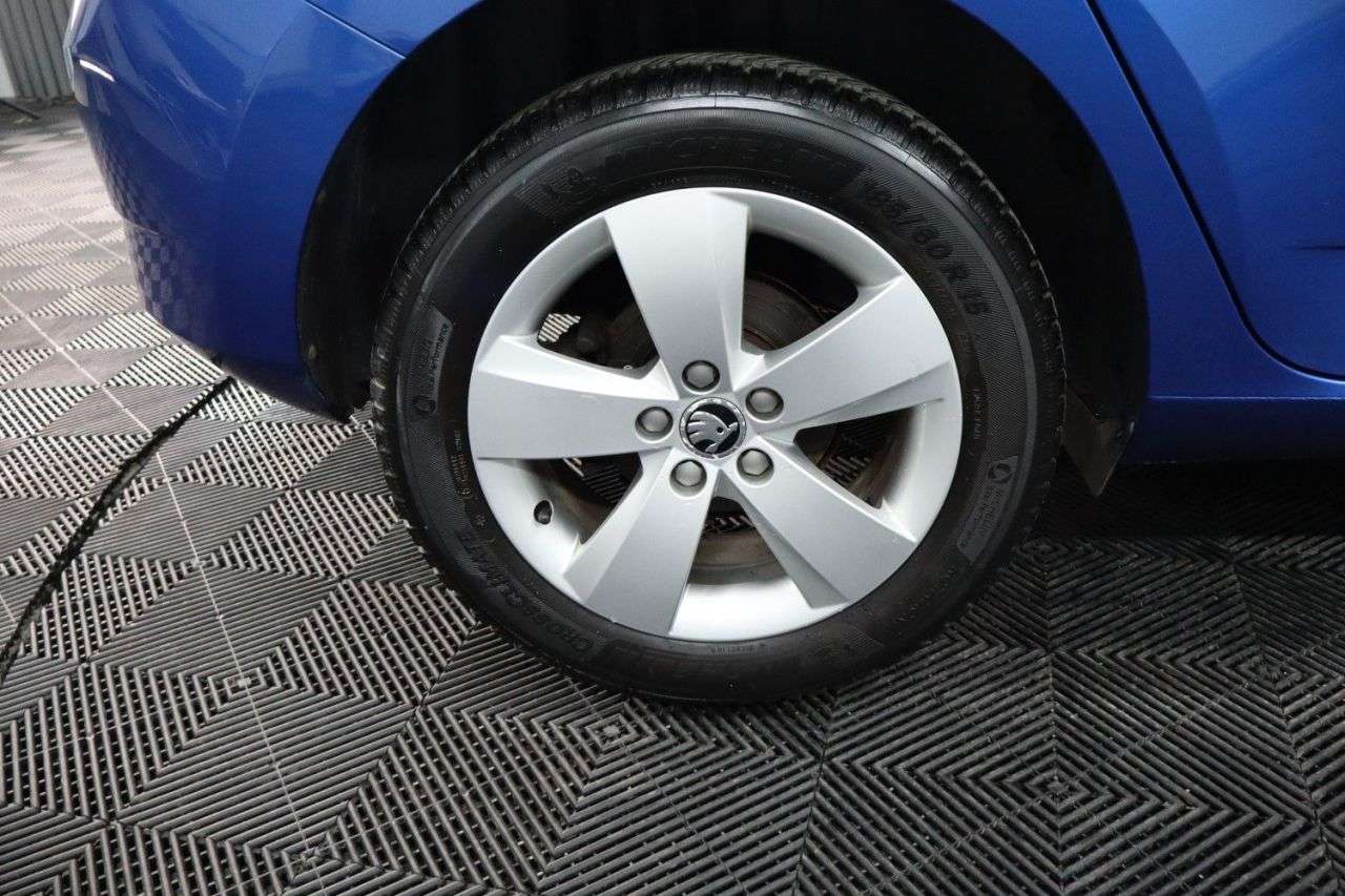 2017 SKODA FABIA 2017 SKODA FABIA