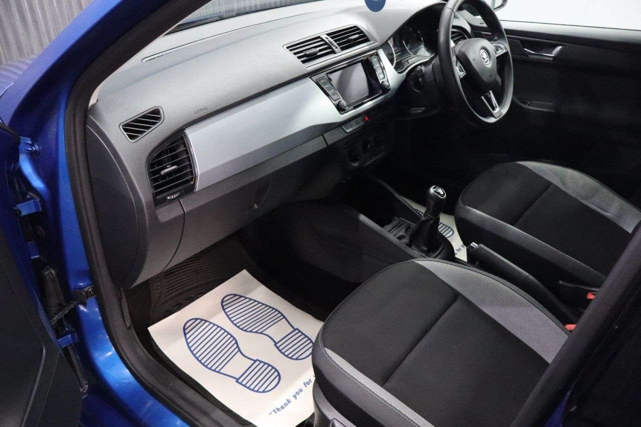 2017 SKODA FABIA 2017 SKODA FABIA